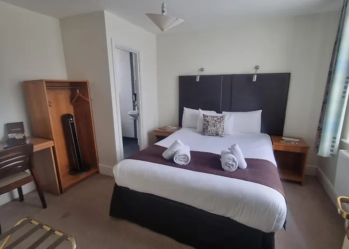 Castle Limes Hotel